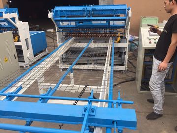 Width 2000mm Automatic Mesh Panel Welding Machine For Galvanized Mesh